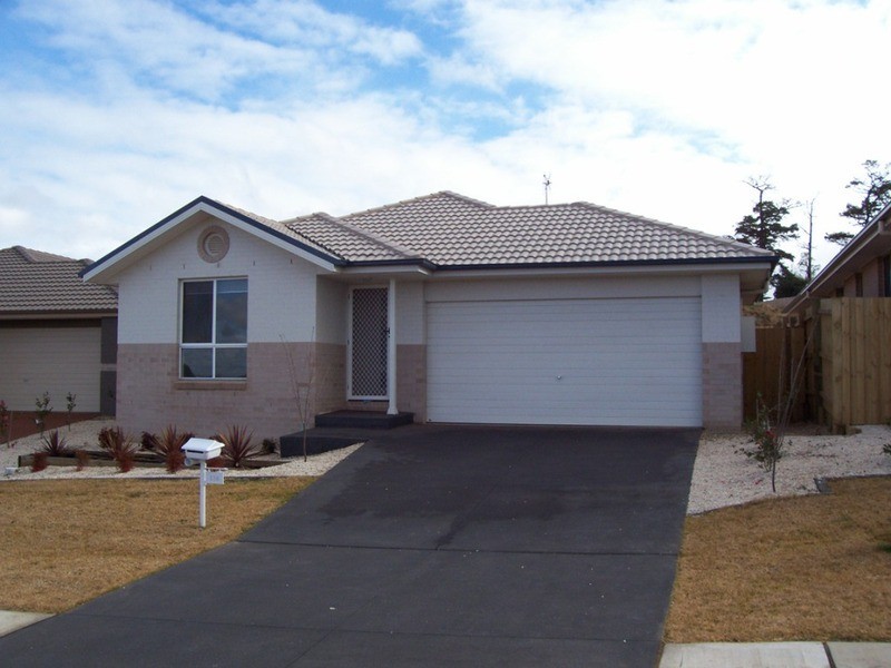 136 Gibson Street, Goulburn NSW 2580