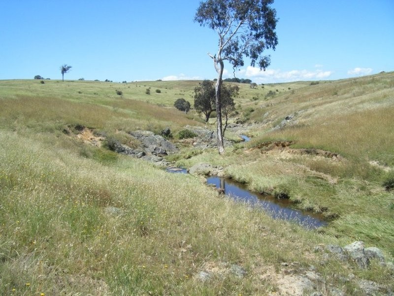 “Monks Creek” Fullerton Road, Laggan NSW 2583