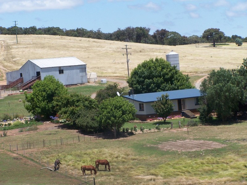 “KARINYA” 134  Karinya Road, Binda NSW 2583