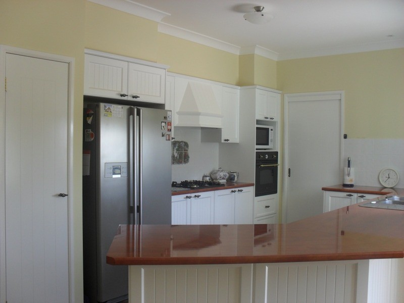 14 Tait Street, Crookwell NSW 2583