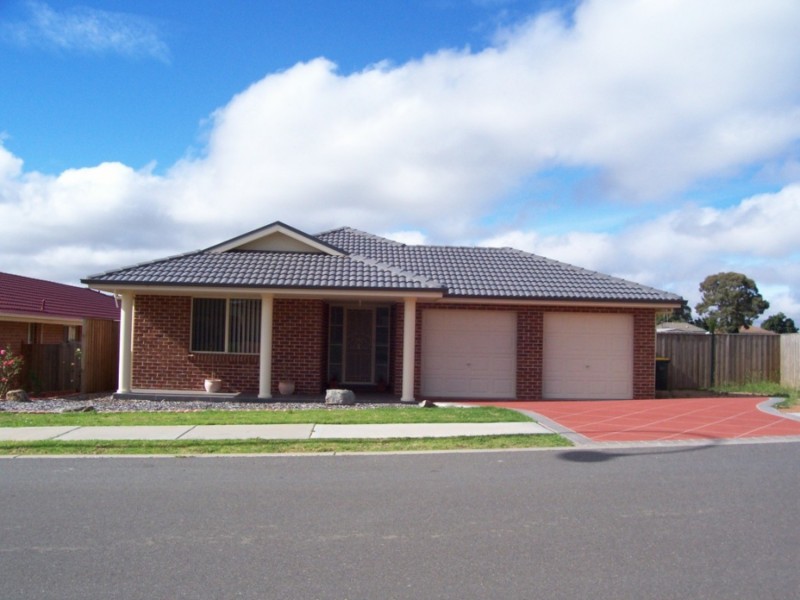13 McGuire Drive, Goulburn NSW 2580