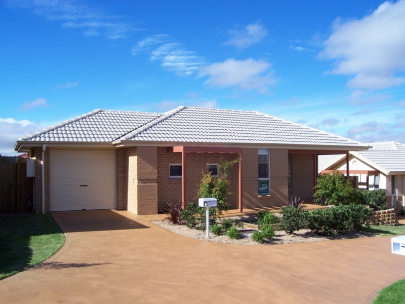 14 Stombuco Place, Goulburn NSW 2580