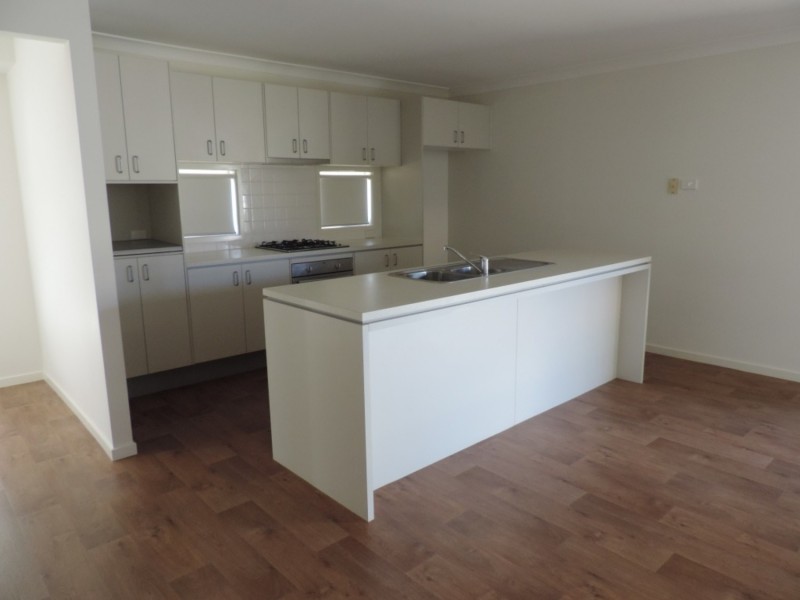 14 Stombuco Place, Goulburn NSW 2580