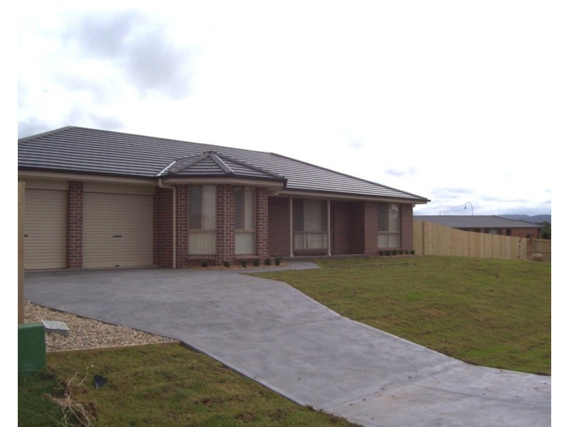 14 McGuire Drive, Goulburn NSW 2580