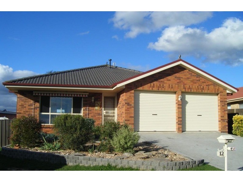 12 Samuel Place, Goulburn NSW 2580