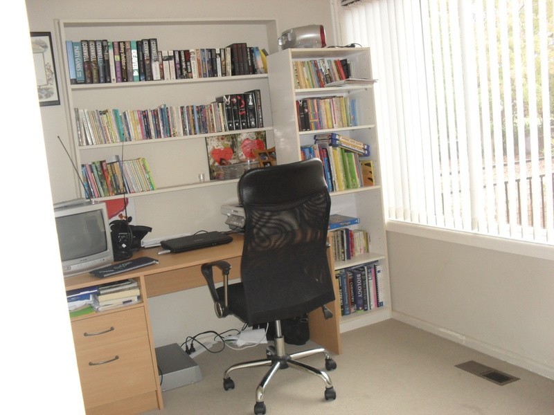 4 Barber Street, Goulburn NSW 2580