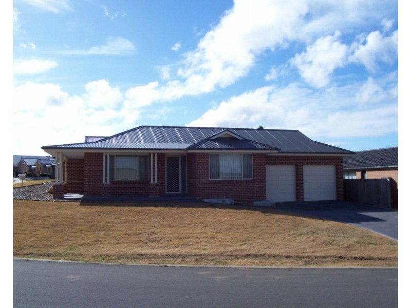 35 Monastery Drive, Goulburn NSW 2580