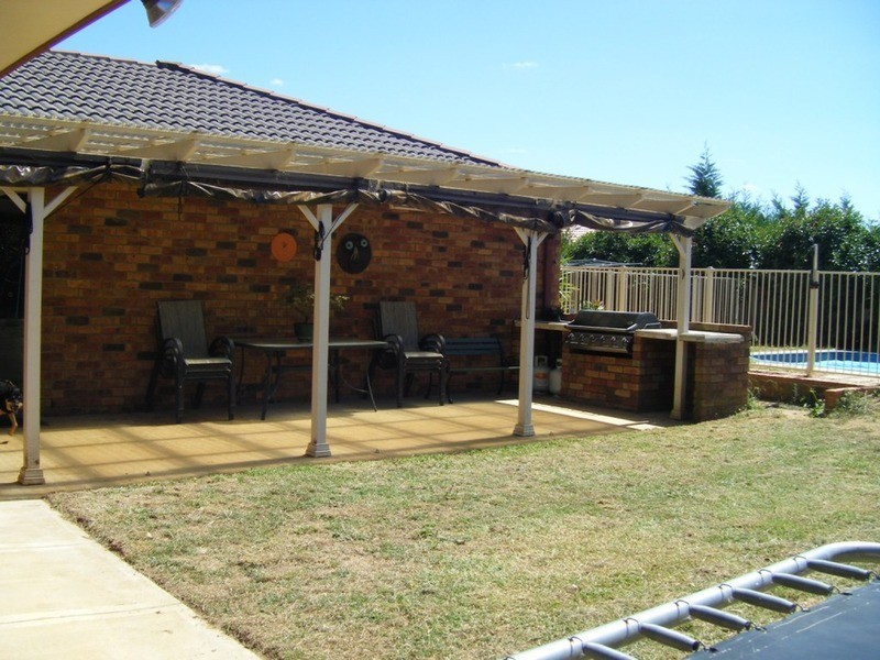 15 Crestwood Drive, Goulburn NSW 2580