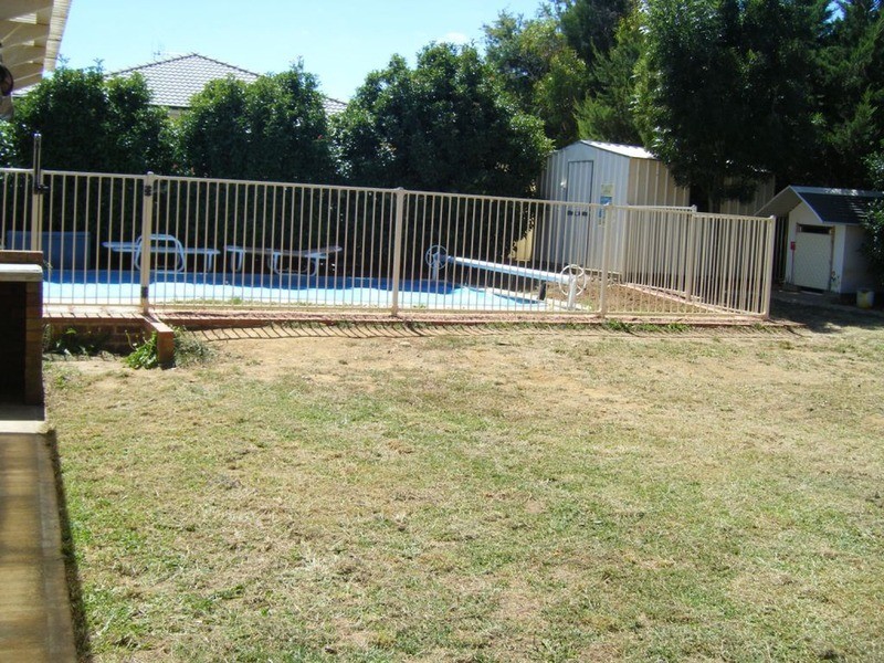 15 Crestwood Drive, Goulburn NSW 2580