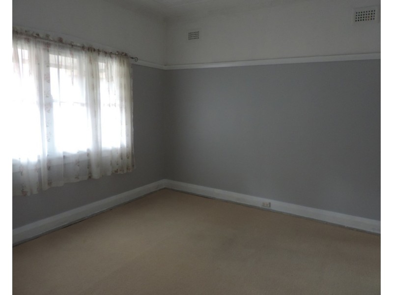 10 Arnheim Street, Goulburn NSW 2580