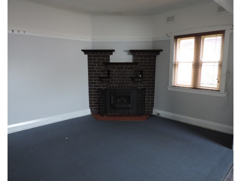 10 Arnheim Street, Goulburn NSW 2580