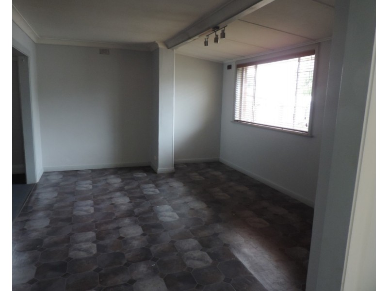 10 Arnheim Street, Goulburn NSW 2580