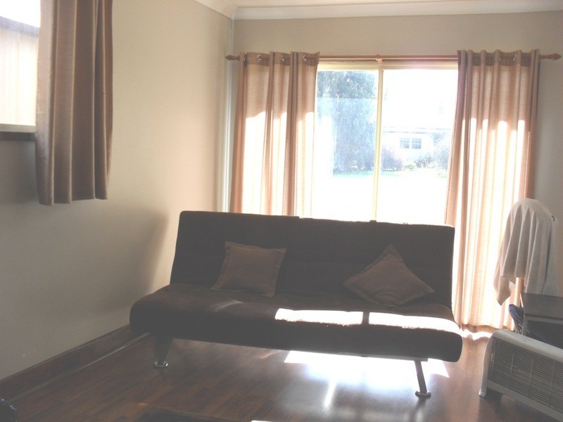 23 Crown Street, Crookwell NSW 2583