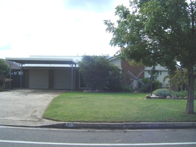 35 Dalley Street, Goulburn NSW 2580
