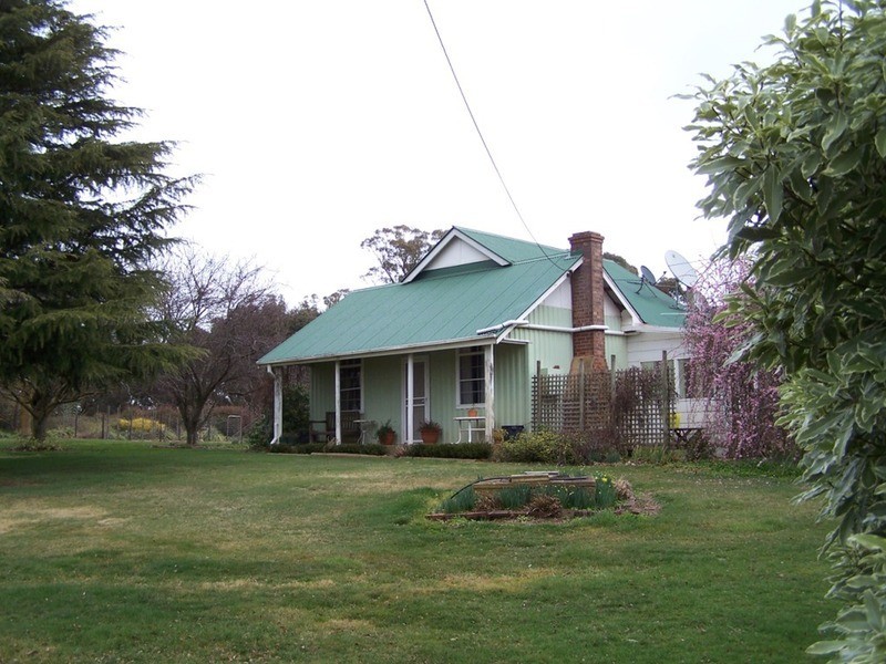 “Aloomba” Laggan Road, Laggan NSW 2583