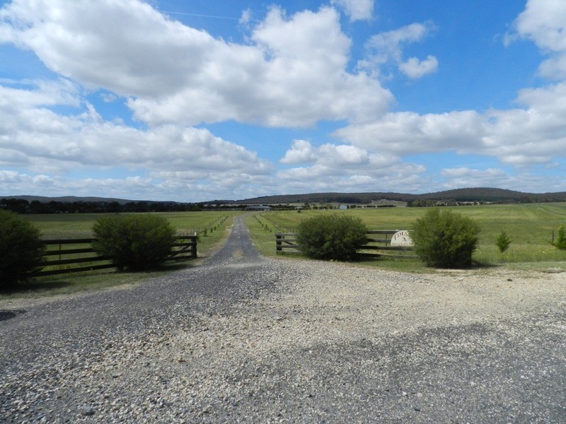 “TIMARU”  171 Golden Plains Drive, Quialigo NSW 2580