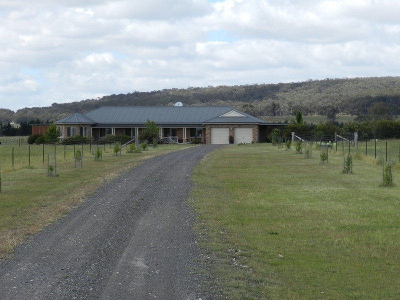 “TIMARU”  171 Golden Plains Drive, Quialigo NSW 2580