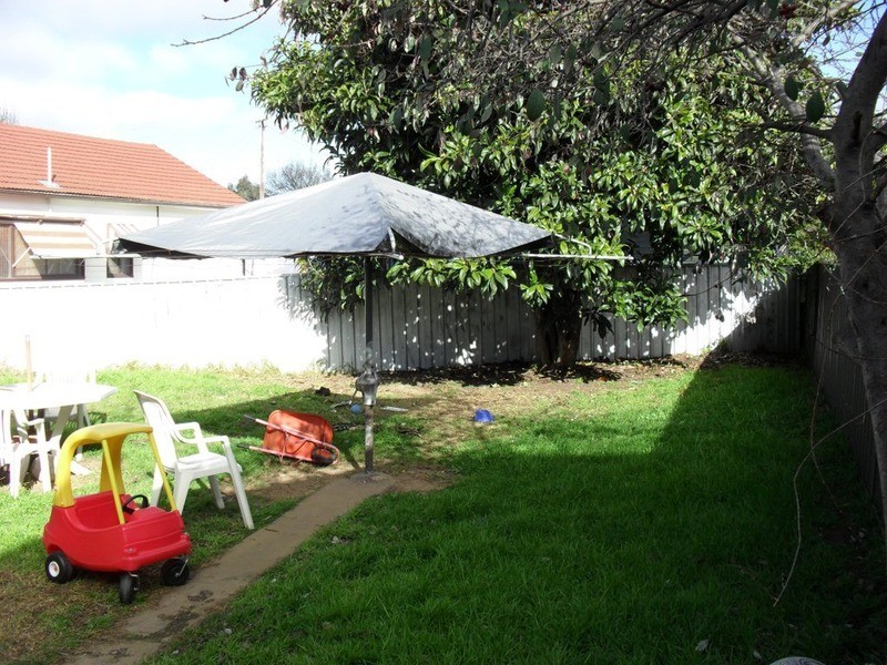2 Martyr Street, Goulburn NSW 2580