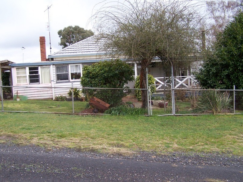 213 Glenfield Road, Binda NSW 2583
