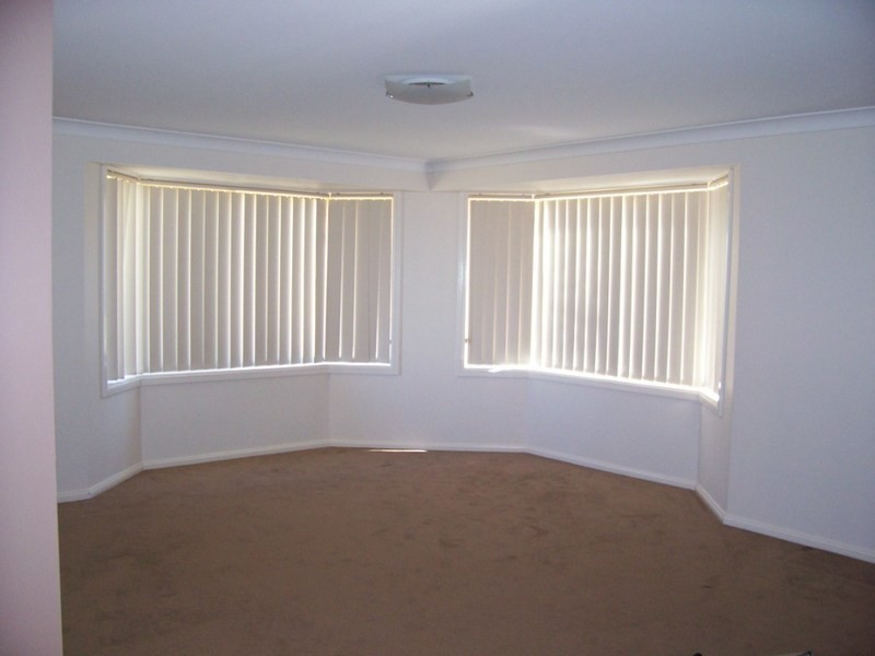 10 Barry  Place, Goulburn NSW 2580