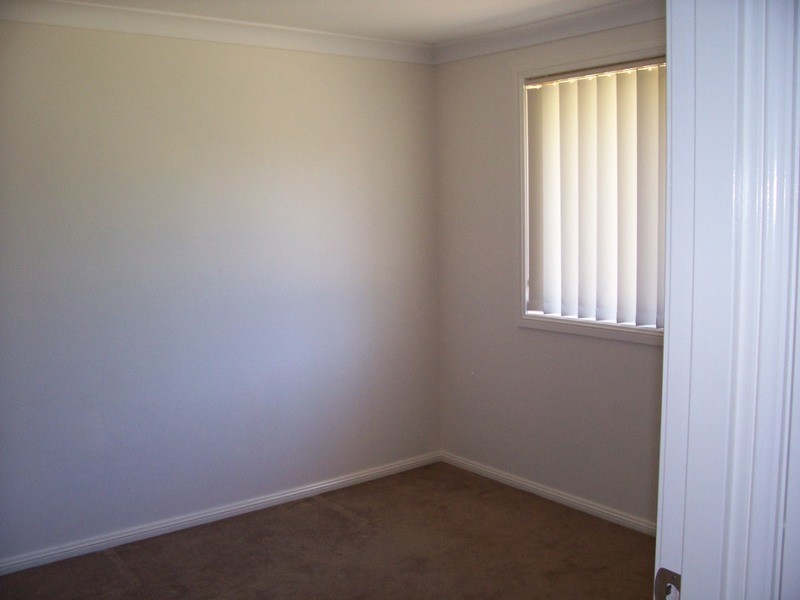 10 Barry  Place, Goulburn NSW 2580