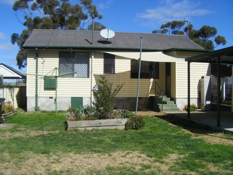 109 Finlay Road, Goulburn NSW 2580