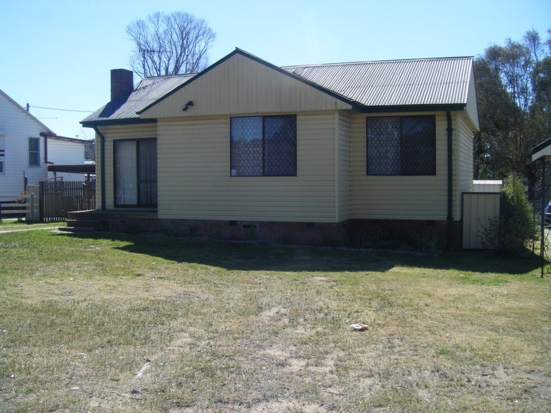 109 Finlay Road, Goulburn NSW 2580