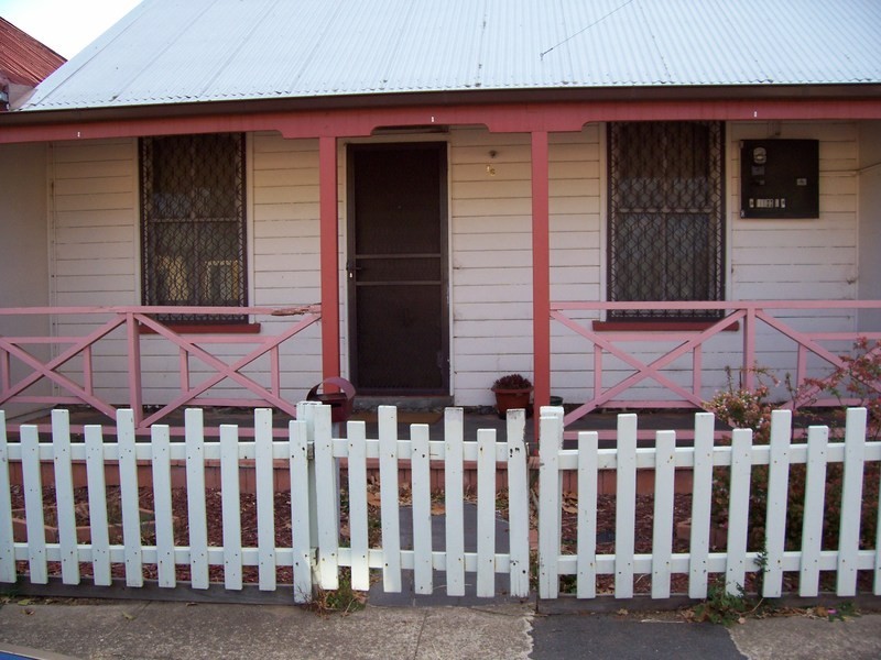 16 Craig Street, Goulburn NSW 2580