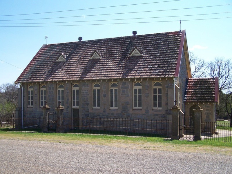 “Old School” Cullavin Street, Gunning NSW 2581