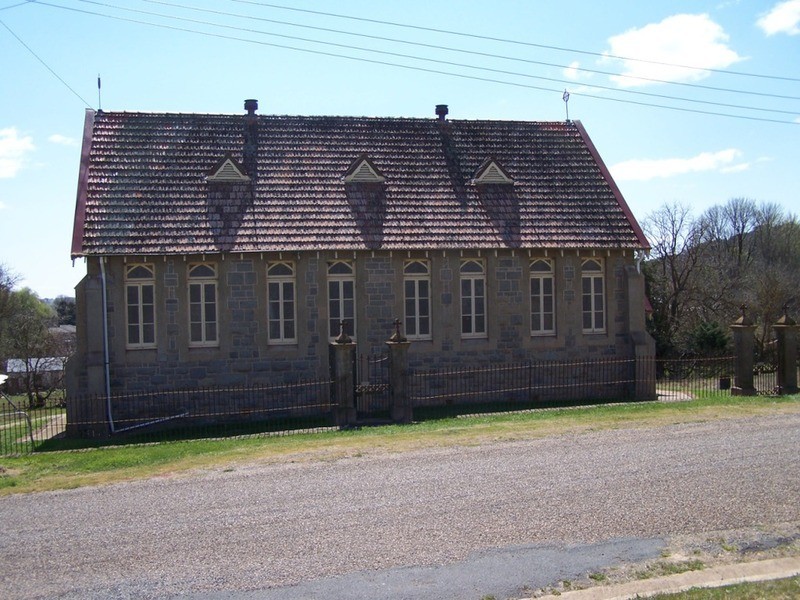“Old School” Cullavin Street, Gunning NSW 2581