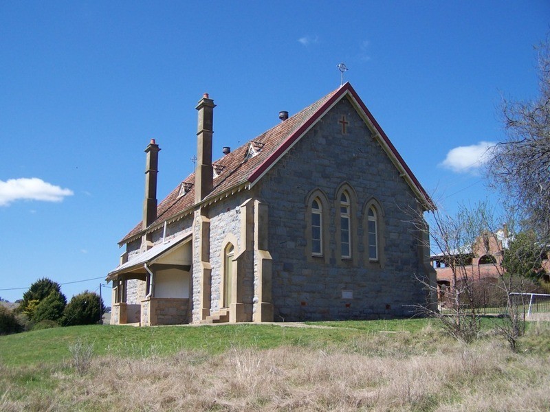 “Old School” Cullavin Street, Gunning NSW 2581