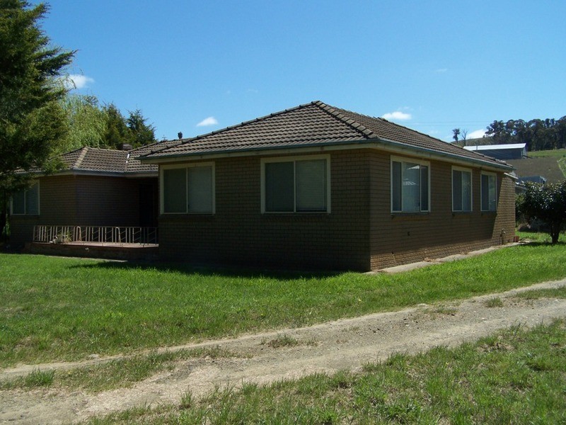“Karamia” Lost River Road, Crookwell NSW 2583
