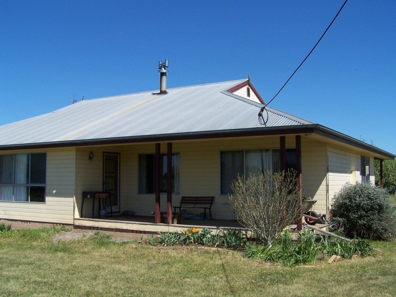 “Lintonville” Cooper  Street, Taralga NSW 2580