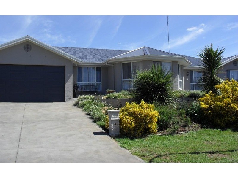 5 Corcoran  Place, Crookwell NSW 2583