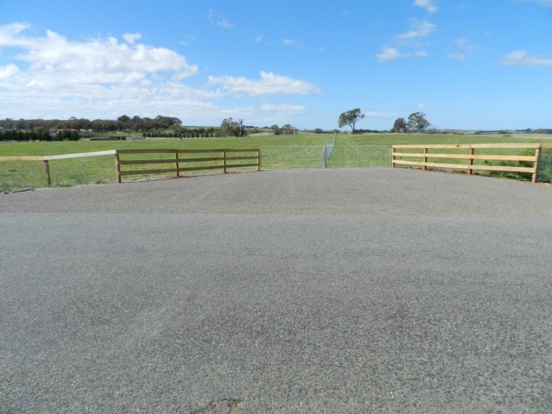 5 Reservoir Road, Crookwell NSW 2583