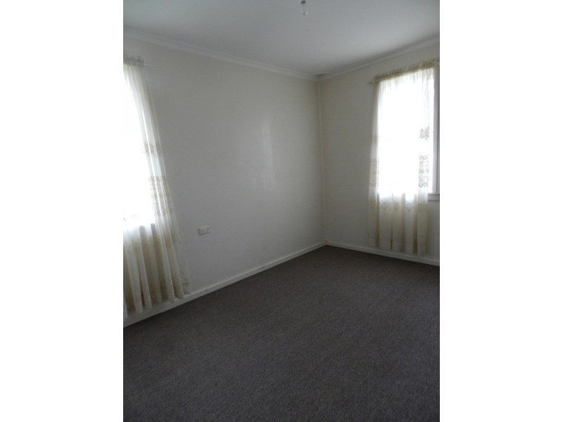 16 Nichols Street, Goulburn NSW 2580