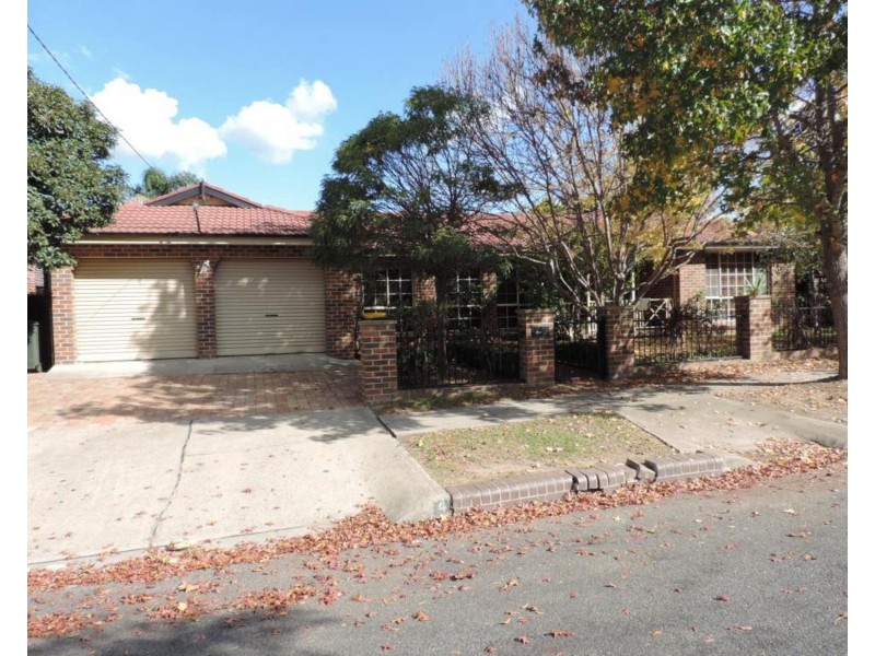 4 Hurst Street, Goulburn NSW 2580