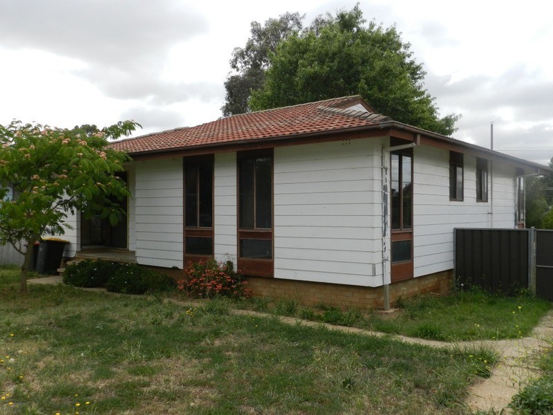 16 Towrang Avenue, Goulburn NSW 2580