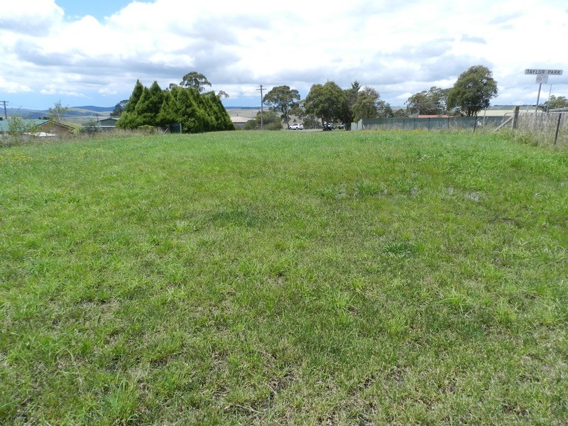 16 Martyn  Street, Taralga NSW 2580