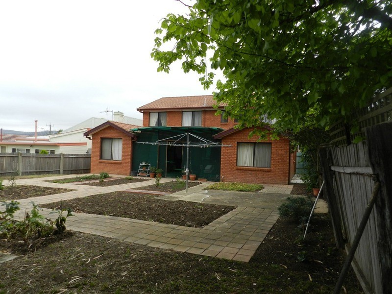 73A Kinghorne  Street, Goulburn NSW 2580