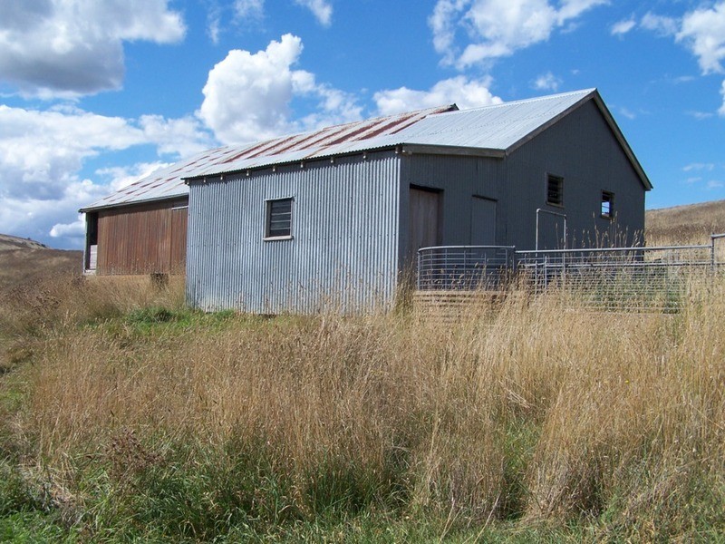 “PINEGROVE”  1011 Fullerton Road, Fullerton NSW 2583