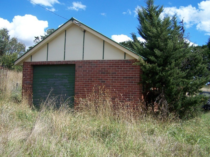 “PINEGROVE”  1011 Fullerton Road, Fullerton NSW 2583