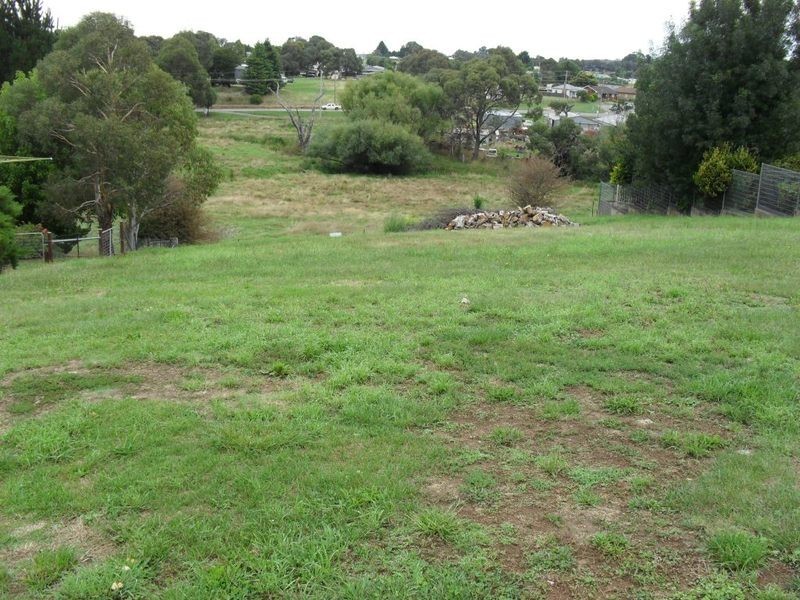 3 (Lot 43) Hall Crescent, Crookwell NSW 2583
