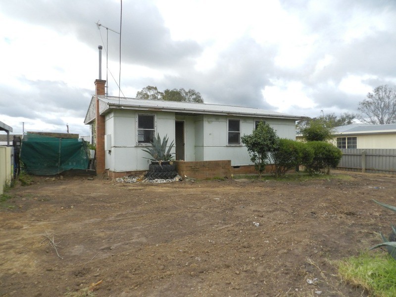 11 Station Street, Marulan NSW 2579