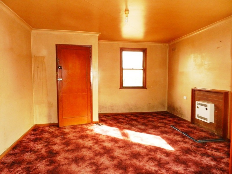 11 Station Street, Marulan NSW 2579