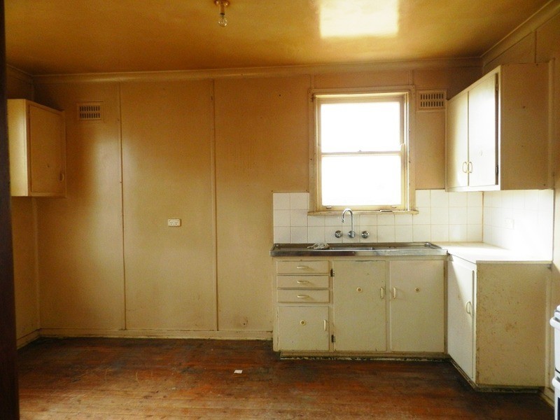 11 Station Street, Marulan NSW 2579