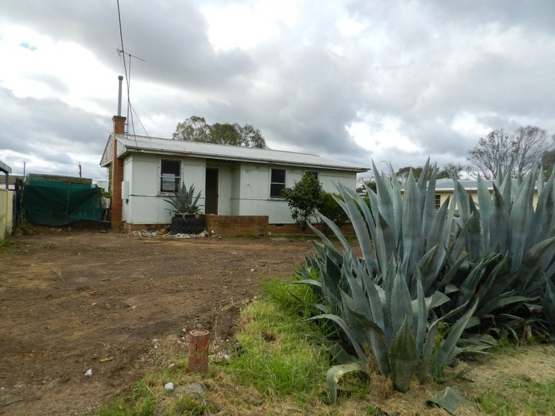 11 Station Street, Marulan NSW 2579