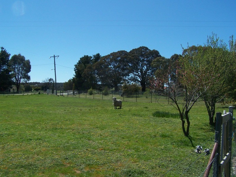 1 Bishop Street, Binda NSW 2583