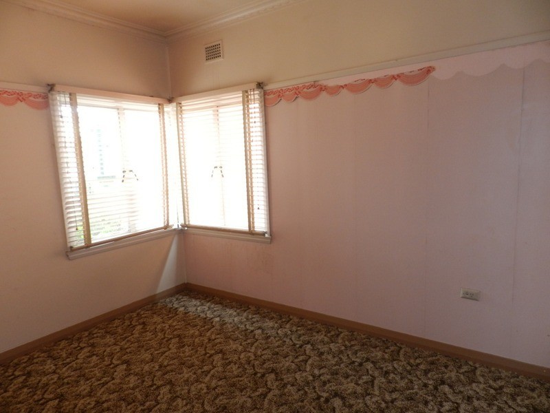 96 Verner  Street, Goulburn NSW 2580