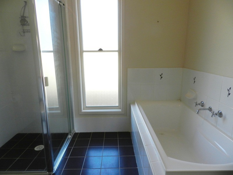 24 Stoney Creek Road, Marulan NSW 2579